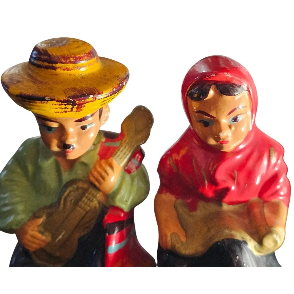 Unbranded vintage ceramic